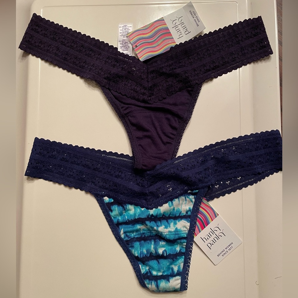 New HANKY PANKY Low Rise Dream Lace Thong Lot of 2